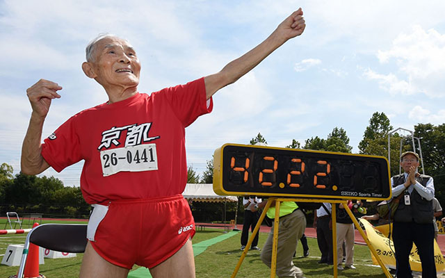 105 Year-Old Japanese Runner Sets World Record For 100 Meter Dash