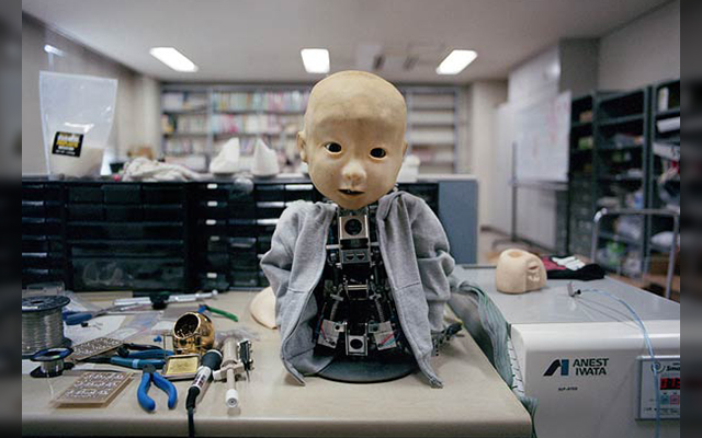 The Lifelike Advancements Of The Japanese Robotics Industry In A Revealing Photo Series