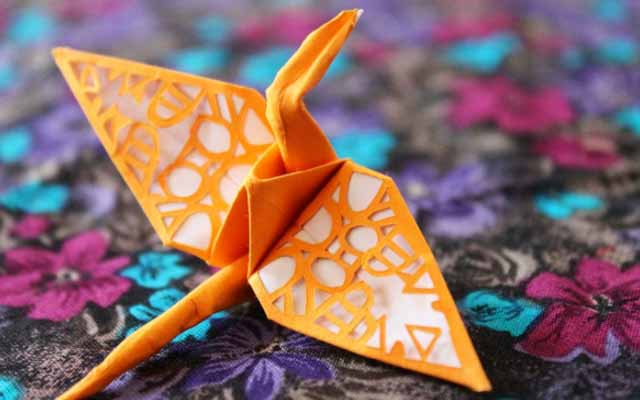 A Crane A Day: One Man’s Journal Made Entirely Of Beautiful Paper Cranes
