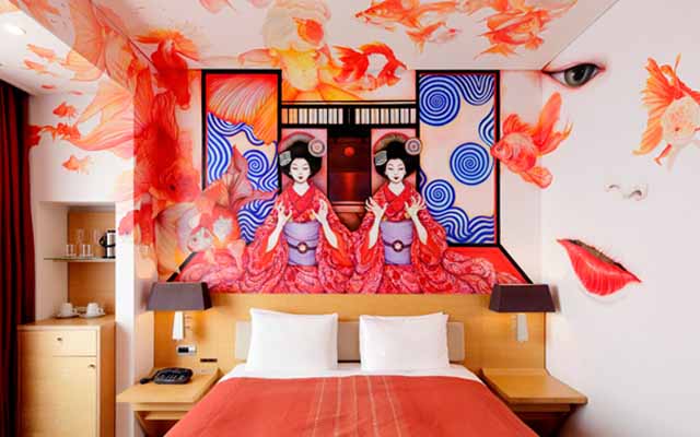Spend A Luxurious Vacation In These Japanese Art-Themed Rooms