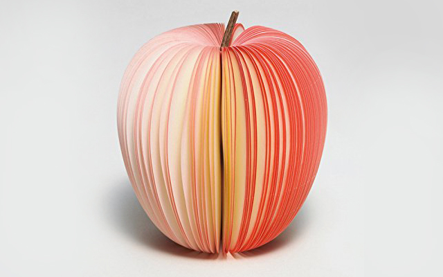A Cute Apple You “Peel” For A Memo