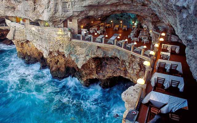 Eat Out At The Scenic Grotto Restaurant Located In A Cave In Southern Italy