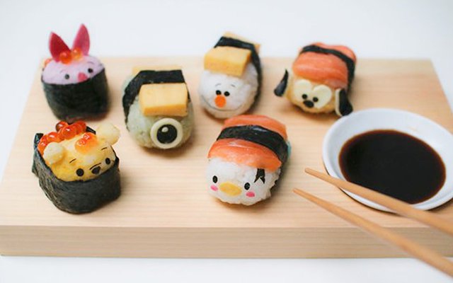 Mom Wants To Cheer UP Her Boys With These Lovely Cartoon Bento!