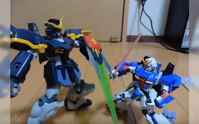 It’s Time For An Epic Stop-Motion Gundam Battle–Limbs Everywhere!