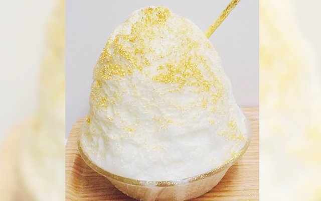 A Bowl Of Mt. Fuji’s Shaved Ice Dessert With Gold Leaf May Cool Your Summer