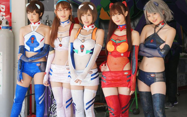 Evangelion Race Queens Have Drivers Turning Heads