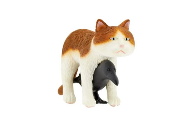 Japan Celebrates “Crows Day” With Cat And Crow Buddy Toys
