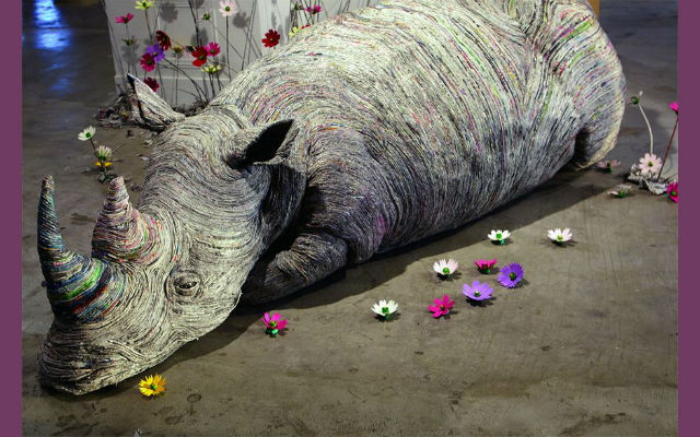 Japanese Artist Tightly Rolls Newspapers To Create Stunningly Beautiful Animal Sculptures