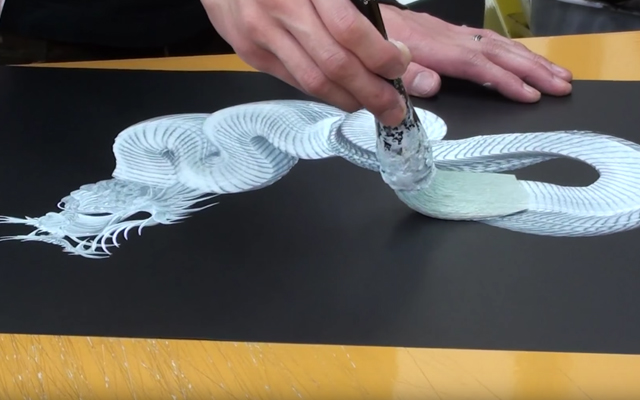 Japanese Artist Paints A Dragon Using The One Stroke Technique