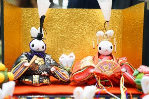 Japanese Artist Turns Traditional Girls’ Day Dolls Into Cute Bunnies In Kimono