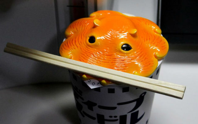 Get Perfectly Cooked Cup Noodles Every Time With These Flapjack Octopus Lids