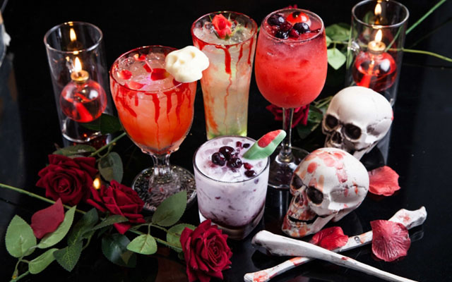 Dine In The Presence Of Zombies And Lots Of Blood At Tokyo’s Bone-Chilling Vampire Cafe