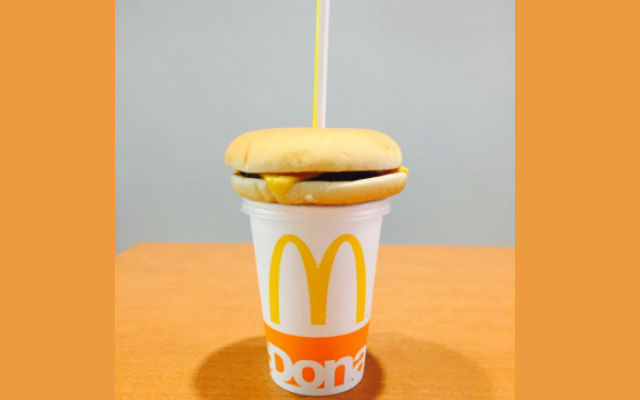 Japan’s Newest Online Trend Is Sticking Straws Through Cheeseburgers