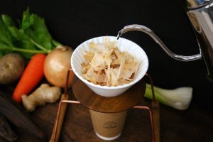 New Umami-Themed Pour-Over Style Dashi Bar Gives Rich And Relaxing Alternative To Coffee