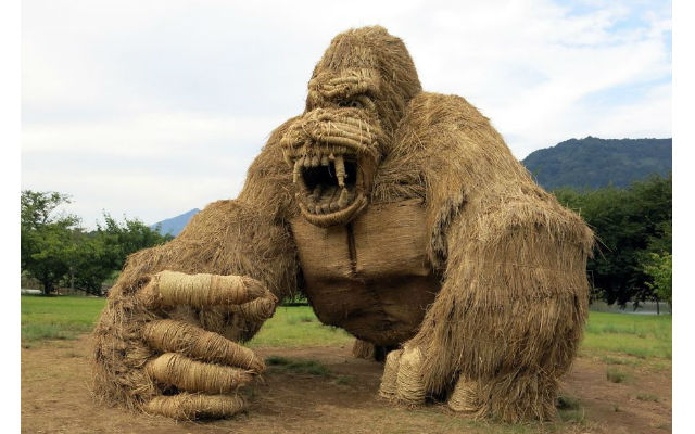 Epic Giant Straw Animals Emerge From Japanese Rice Harvest In Style