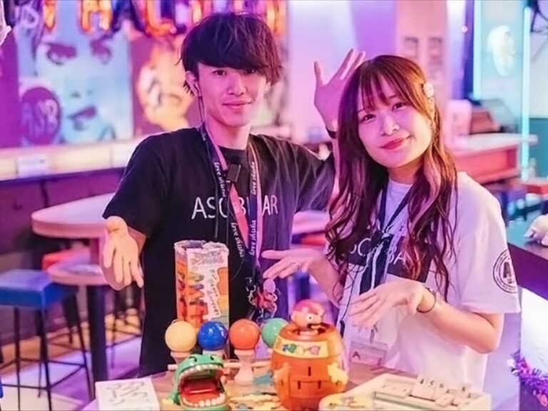 Eat, drink, play and meet new people at amusement bar ASOBIBAR, now in Shibuya!