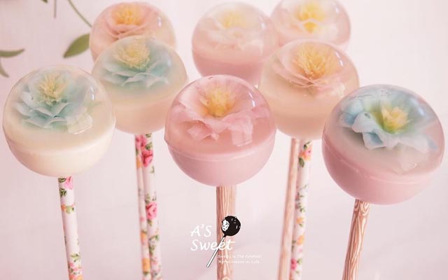 An Art You Can Lick: Watch And Taste The Intricate Flower Jelly Pop