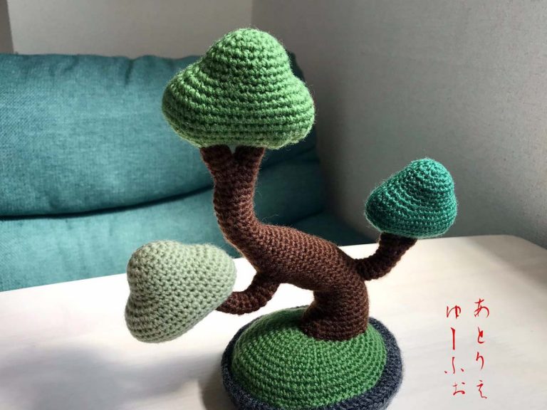 Japanese plushie artist knits adorable bonsai tree