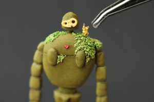 Japanese icing cookie artist fashions amazing Laputian Robots out of sugar