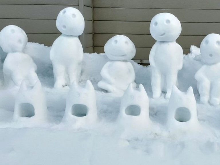 Japanese snow lantern festival canceled, so snow artist makes Studio Ghibli snowmen outside home instead