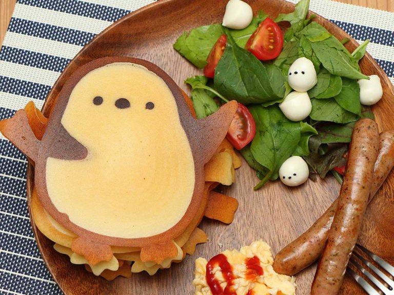 Japan’s beloved snow fairy bird turned into pancakes that are just too cute to eat