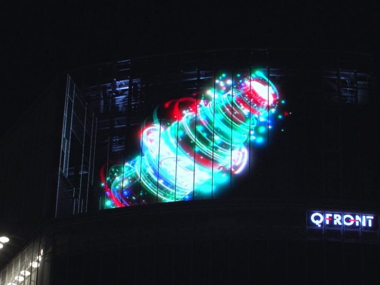 Blade Runner-like “holographic” Coke Vision display appears outside Shibuya Station