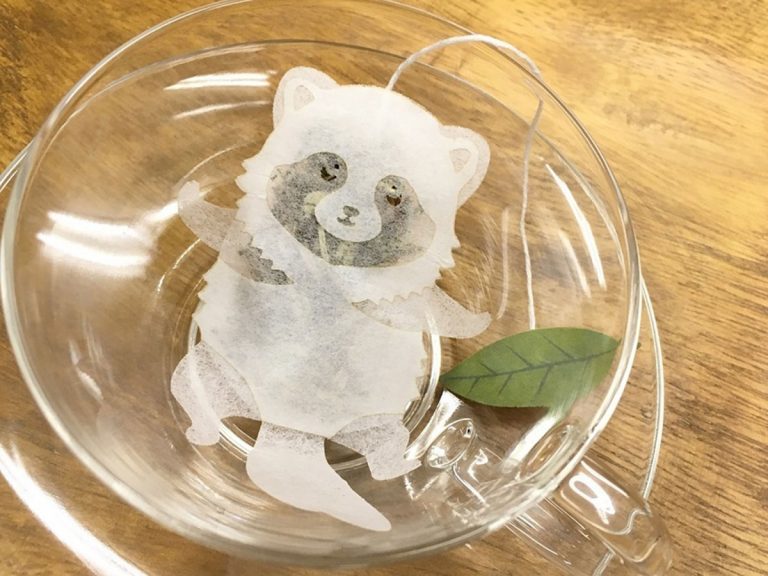 Tea time is more enjoyable with these cute critter tea bags