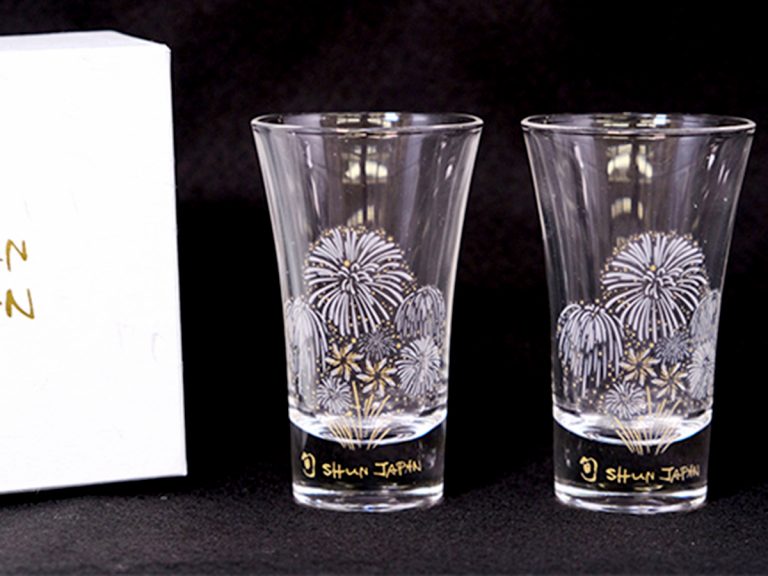 Bring a Japanese festival fireworks show to your table with color changing sake drinking glasses