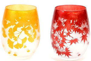 Bring brilliant Japanese fall leaves to your table with gorgeous drinking glass sets