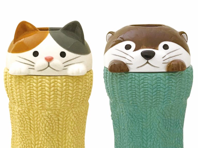Humidify your room adorably with cats and otters