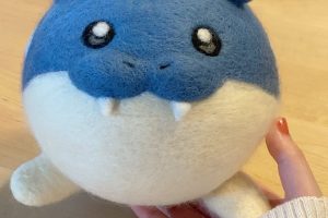 Japanese artist’s wool felt Spheal plushie is round, cute and perfect in every way