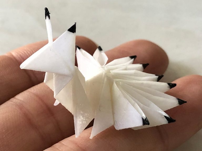 Looking for something foxy? Nine-tailed fox origami art, earrings and other cute designs by Cha