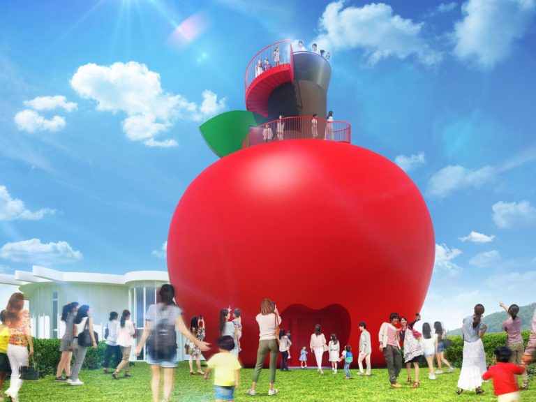 A gigantic “HELLO KITTY APPLE HOUSE” appears on Awaji Island this April