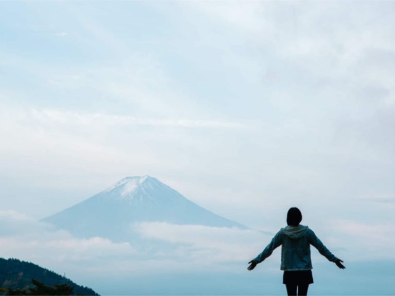 Enjoy a secret Mount Fuji view with this ‘Scenic Morning Trek’ from Hoshinoya Fuji