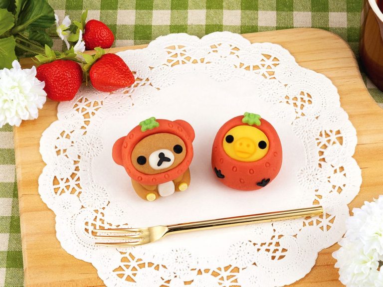 Rilakkuma and Kiiroitori wagashi sweets get into the spirit of the strawberry season