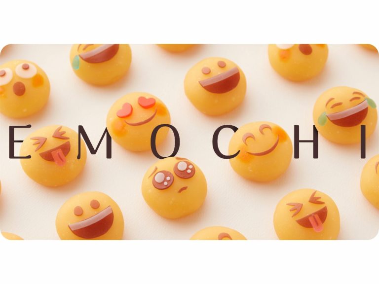 346-year old confectionery maker combines moji and mochi to make “Emochi”, sweets with a smile