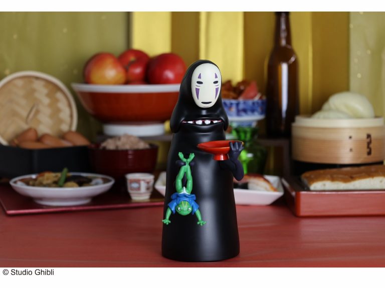 No-Face piggy bank gets upgrade by burping, talking, and playing Spirited Away tunes while eating money