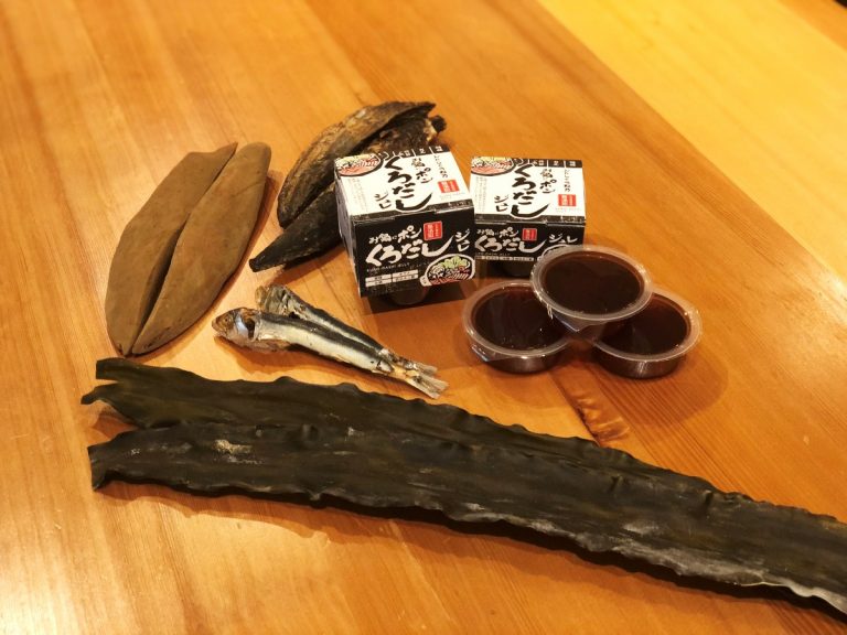 Kyoto maker develops convenient gelée-type dashi packs