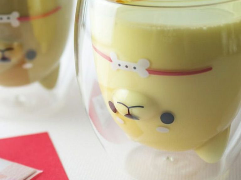 Turn your drink into a super cute shiba inu beverage with these bubbly shiba glasses