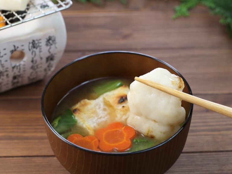 Delicious Ozoni Japanese new year mochi soup: Regional varieties ranked by nutritional value