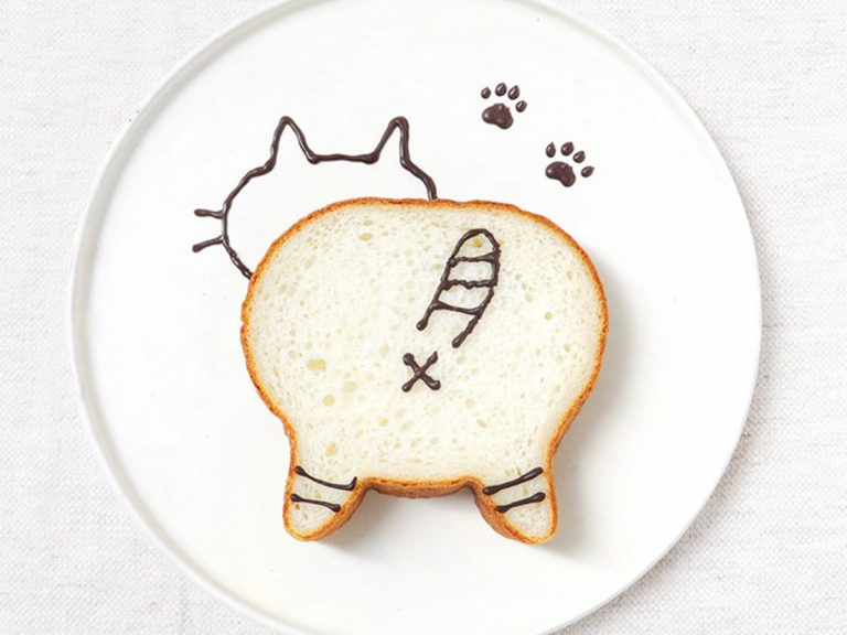 Cats made out of bread bag clips—the pointless but undeniably cute Japanese  Twitter trend