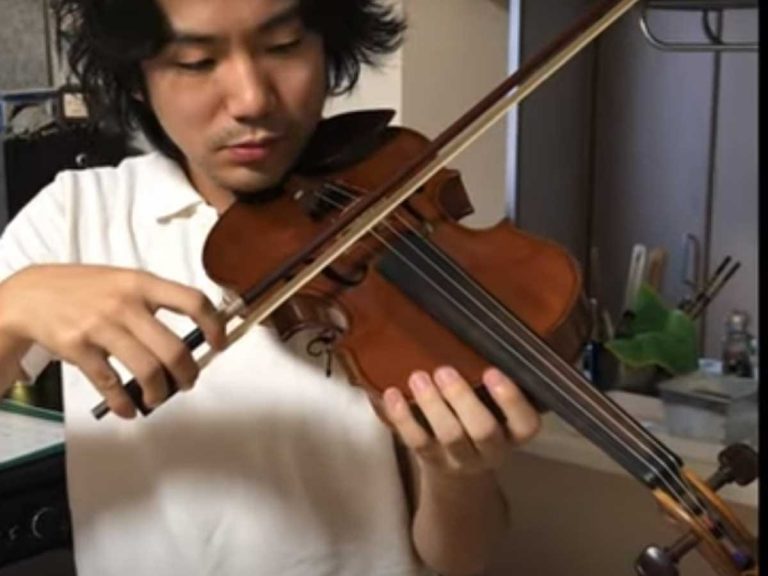 Japanese Beginner Violinist Inspires Others