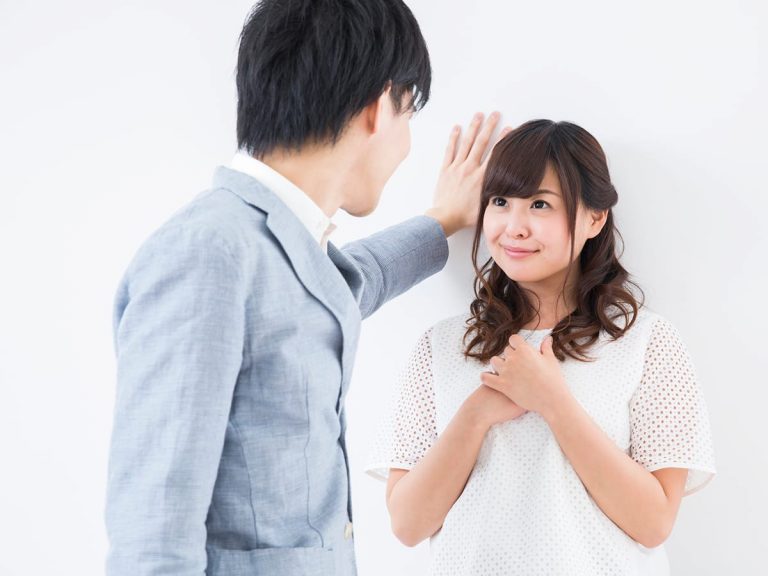 Japanese government proposes manga-inspired courtship; Suzu Yamanouchi praised for critique