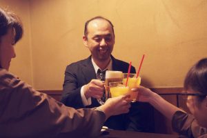 Japanese Bar Throws Consolatory Farewell Parties For Workers Who Never Got One