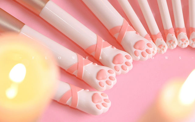 Pretty Up Like A Kitty With Squishy Cat Paw Makeup Brushes