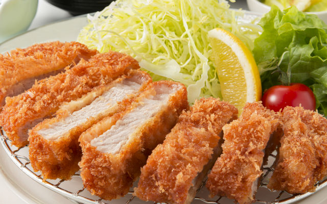 Tonkatsu Shop Offering Free Meals For Poor And Hungry Children Criticized Online, Fires Back With Kindness