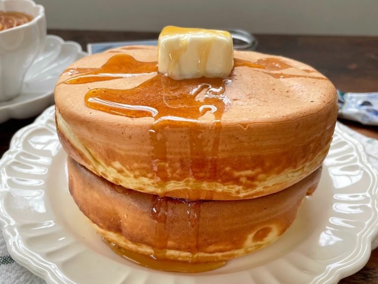 Perfect pancakes that look like anime food have foodies in awe
