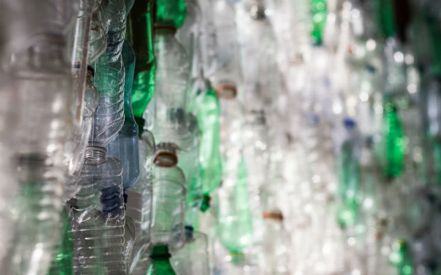 PET Bottles Abolished at Sumitomo Riko in Attempt to Improve Environmental Issues