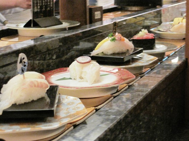 Japanese sushi chain reveals how to lifehack their own restaurant for unlimited sushi