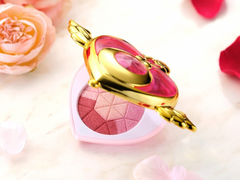 New eyeshadow based on Sailor Moon’s Crisis Moon Compact released in Japan
